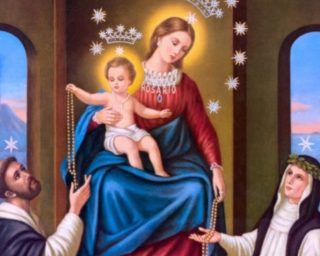 Preghiera alla Madonna del Rosario nelle difficoltà da recitare in questo mese