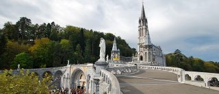 Gaur egun Lourdes: arimaren hiria