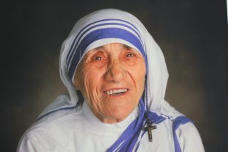 Η προσευχή που απήγγειλε συχνά η Μητέρα Τερέζα στη Παναγία για να της ζητήσει χάρη