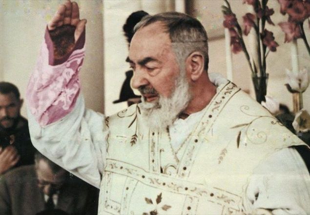 Meddwl a gweddi Padre Pio heddiw 18 Mai