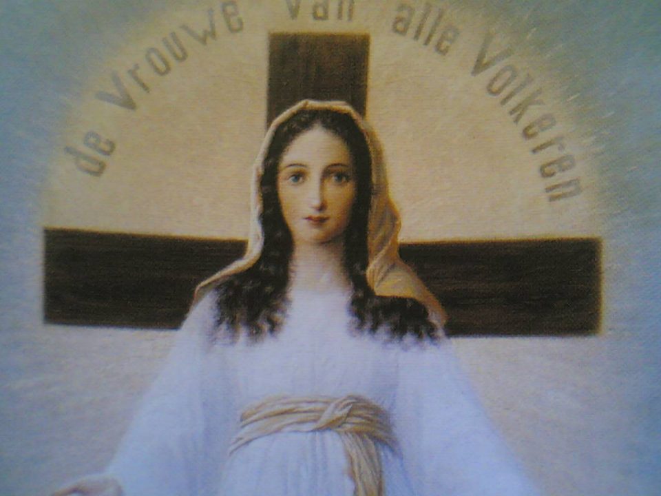 La Madonna dice che questa preghiera è potente e importante davanti a Dio