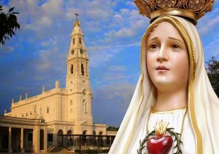 Өнөөдөр сарын эхний Бямба гараг. Мэригийн гайхамшигт зүрхэнд залбирч, нигүүлсэл гуйж байгаарай