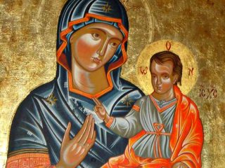 Өнөөдөр Мэри Комфорт залбирч, чухал ач ивээлийг хүсчээ