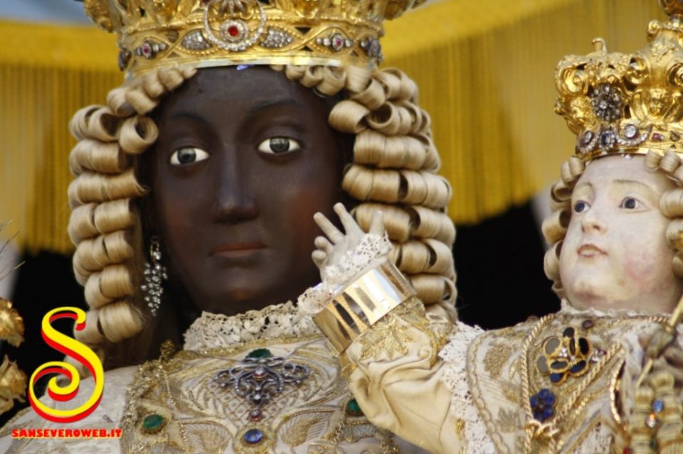 Lūgšana Madonnas del Soccorso, lai lūgtu īpašu palīdzību