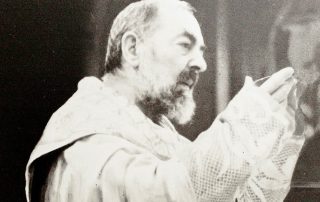 Padre Piok Gabonak ospatu zituenean, Jesus haurra agertu zen