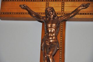 Devoção ao crucifixo: Jesus promete dar tudo com esta oração