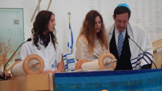 La cerimonia e la celebrazione di Bat Mitzvah