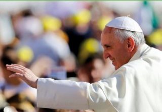 La preghiera di Papa Francesco alla Madonna