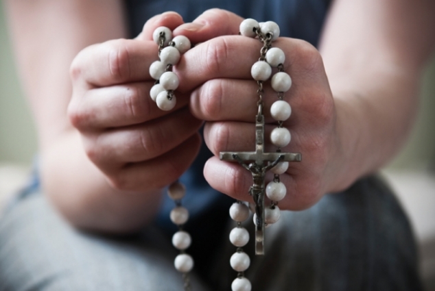 Alla ricerca di una vita spirituale attiva? Prova a memorizzare le preghiere