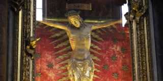 Andacht vum Dag: de Crucifix am Liewen