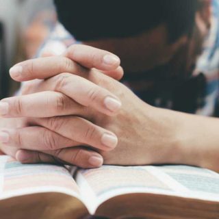 Молејќи се додека не се случи нешто: упорна молитва