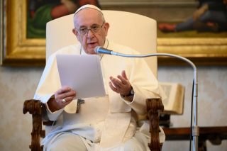 Папа Франциск: Бог слушает всех, грешника, святого, жертву, убийцу