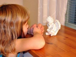 Cabaran berdoa dan hidup beriman dengan anak-anak: bagaimana melakukannya?