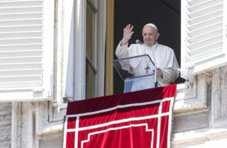 Papież Franciszek chwali wysiłki ONZ na rzecz zawieszenia broni na całym świecie