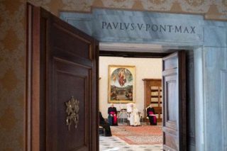 Admissiones publicas et generales Franciscus Pontifex resumit
