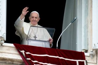 Angelus: Ferenc pápa imádkozik a békéért és az igazságosságért Nigériában