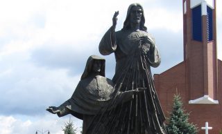 Света Мария Фаустина Ковалска, светица на деня за 5 октомври