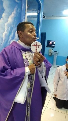 Brazilija: križ v hostiji, evharistični čudež (fotografije)
