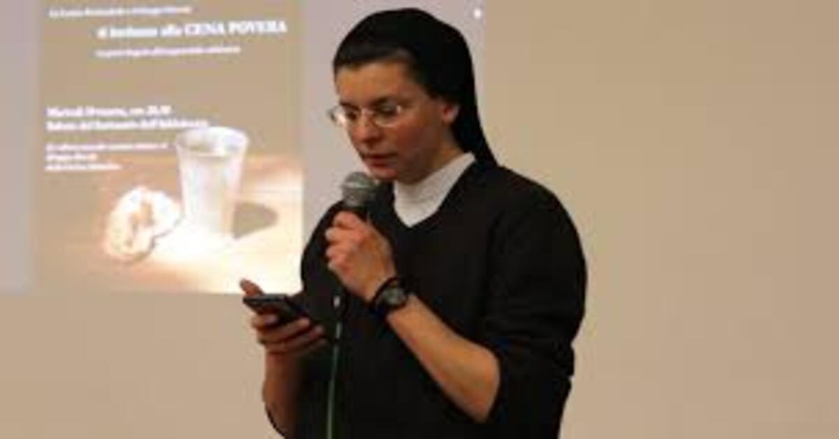 Маријахиара Ферари, калуѓерка и исто така доктор на служба на болниот ковид-19