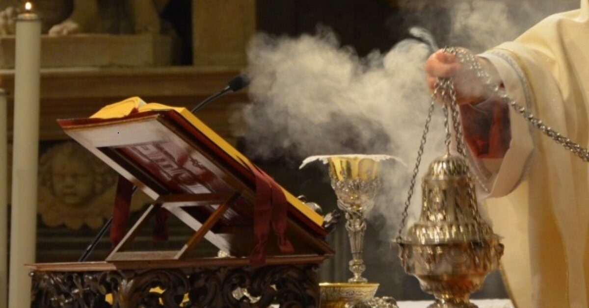 Come Si Fa L'incenso Della Chiesa Incenso: significato religioso e non solo | Io amo Gesù