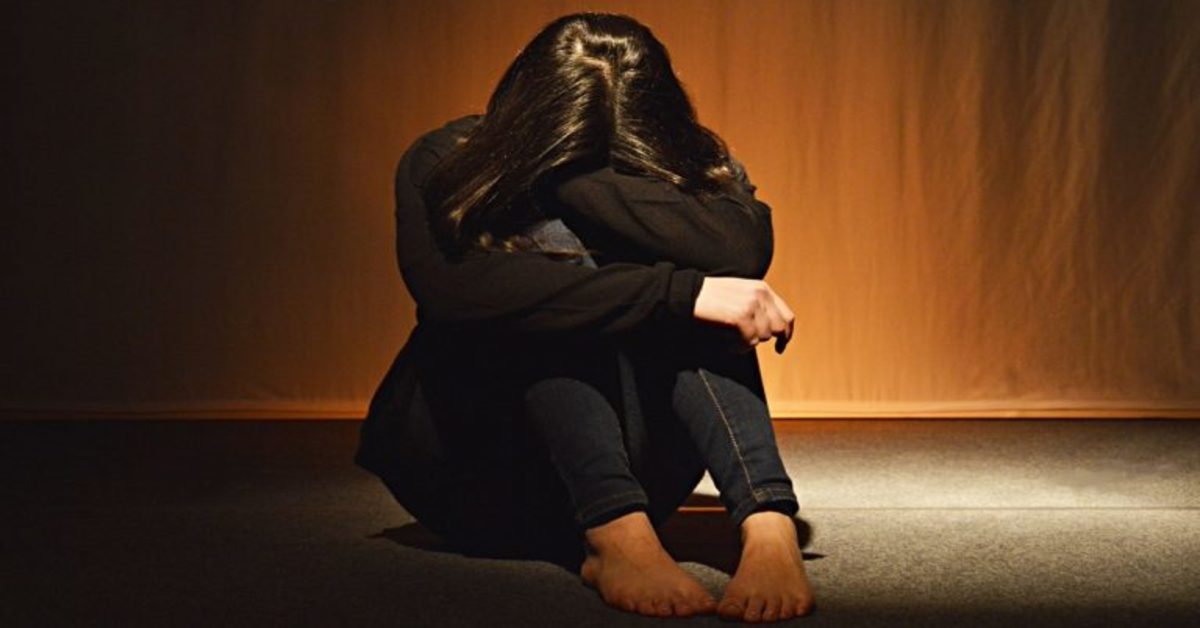 Девушку изнасиловали: отец осуждает ее «Моя дочь была пьяна»