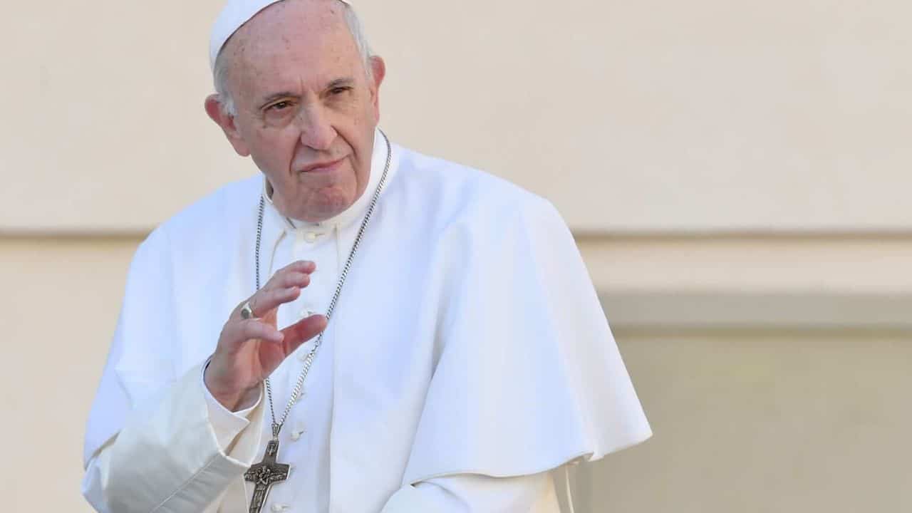 Pope Francis: "Ko nga tupuna me nga koroua kaore i toe mai i te oranga"