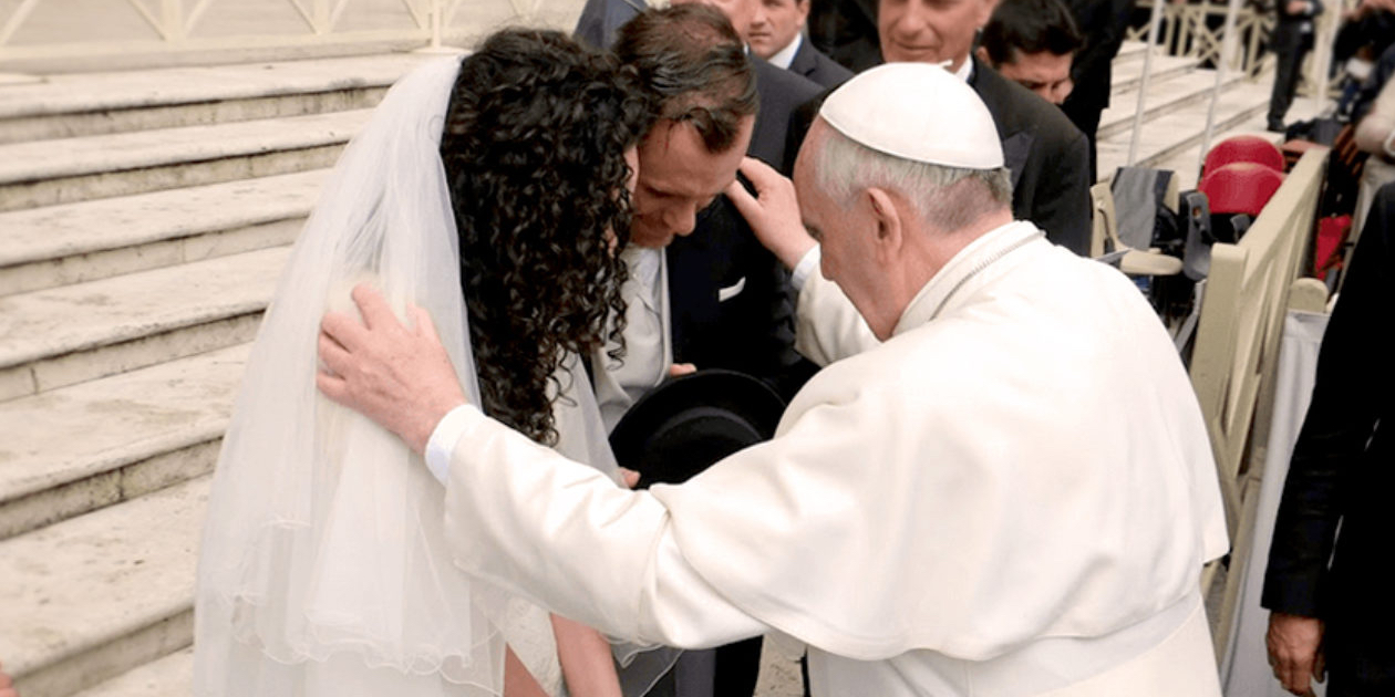 從教皇弗朗西斯到即將結婚的夫婦的9條秘訣