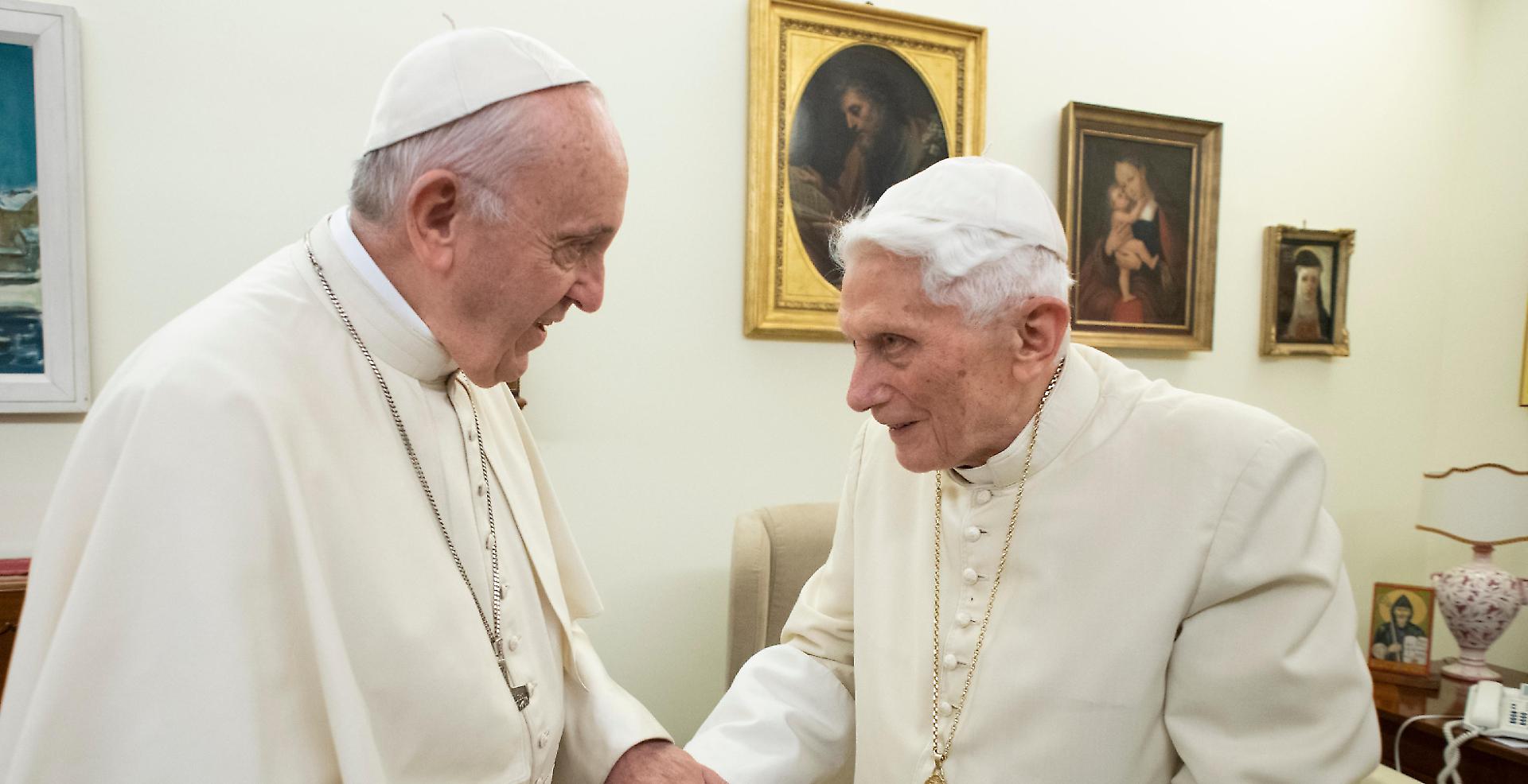 Maukwati a amuna okhaokha, awa ndi malingaliro a Papa Benedict XVI