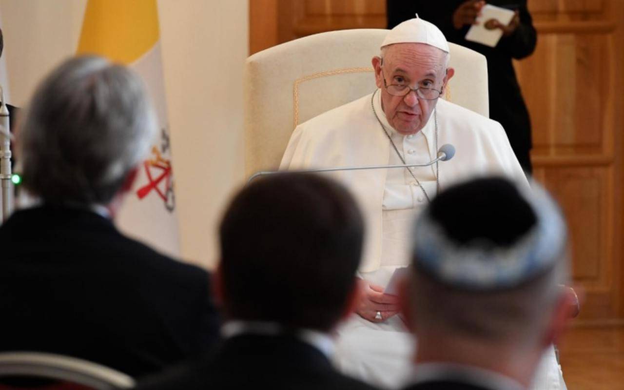 De les fan paus Francis oer wat de tsjerke moat wêze foar kristenen