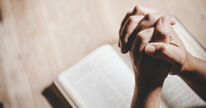 5 Preghiere per chiedere aiuto nei momenti di difficoltà