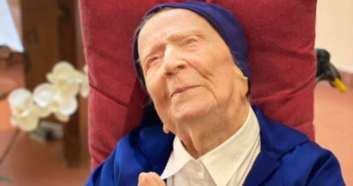 世界上最年长的安德烈·兰登修女在两次流行病中幸存下来