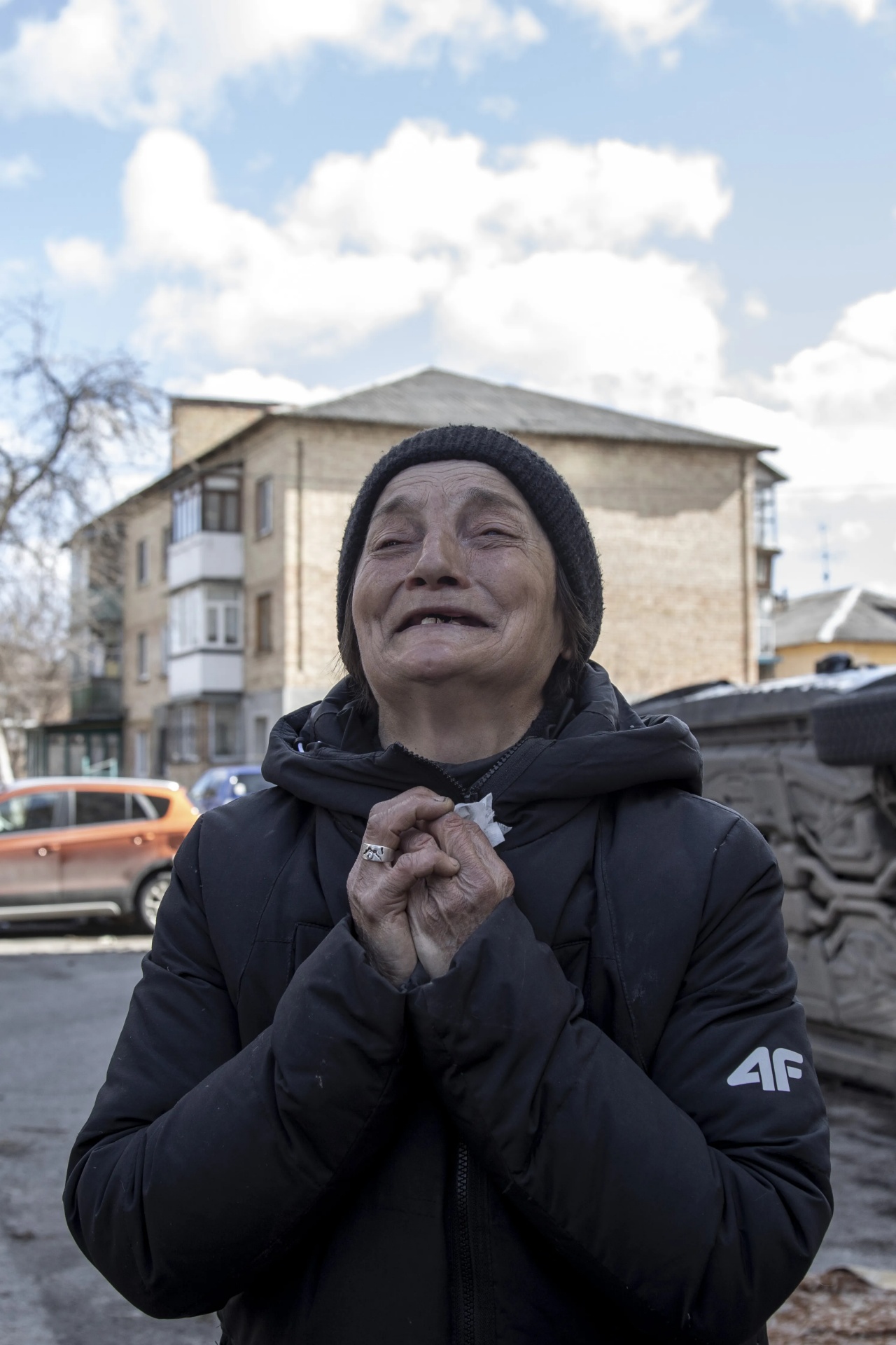 Украйна война моли се