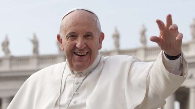 Papa Francis, solunum sorunları nedeniyle İkizler'de hastaneye kaldırıldı: tüm izleyiciler iptal edildi