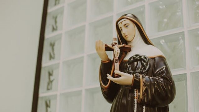 Els miracles de Santa Rita de Cascia: una dona recuperada d'un limfoma de Hodgking (part 3)