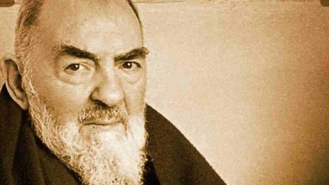 Padre Pio ۽ مسز Gaetana Caccippoli جو اعتراف